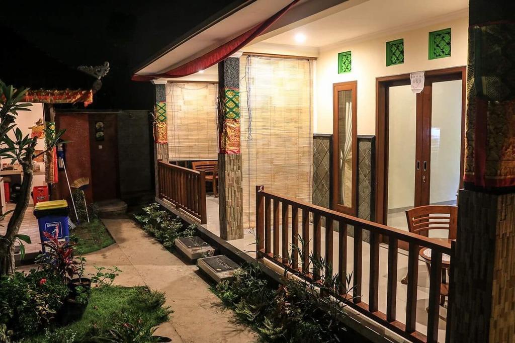 Reynold Artha Guest House Нуса-Лембонган Екстер'єр фото
